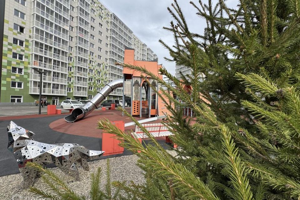 Продаётся 1-комнатная квартира, 42.6 м²