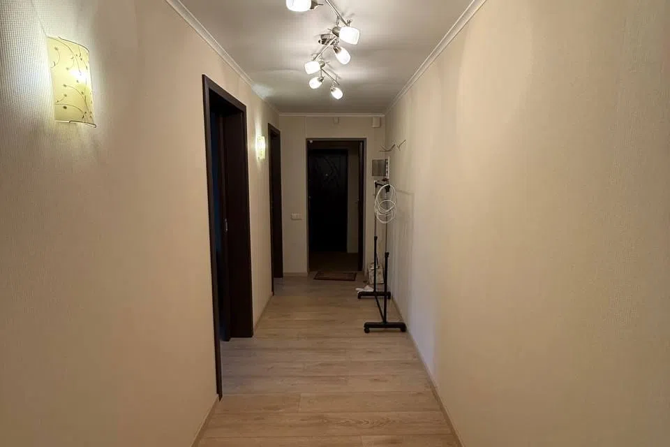 Продаётся 3-комнатная квартира, 65 м²