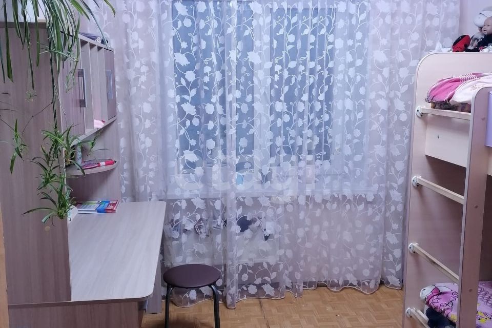 Продаётся 3-комнатная квартира, 57.8 м²