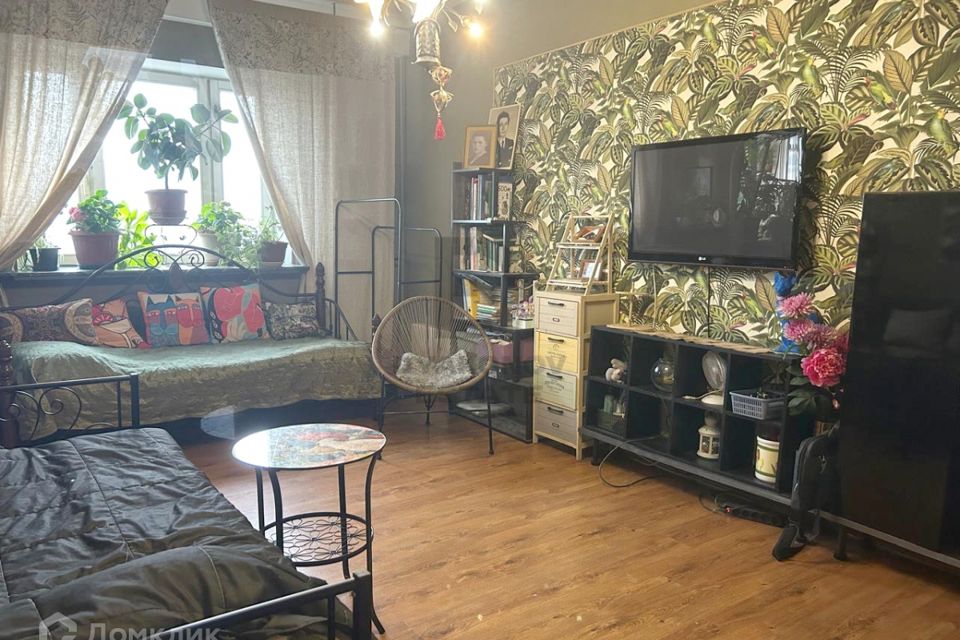 Продаётся 1-комнатная квартира, 55 м²