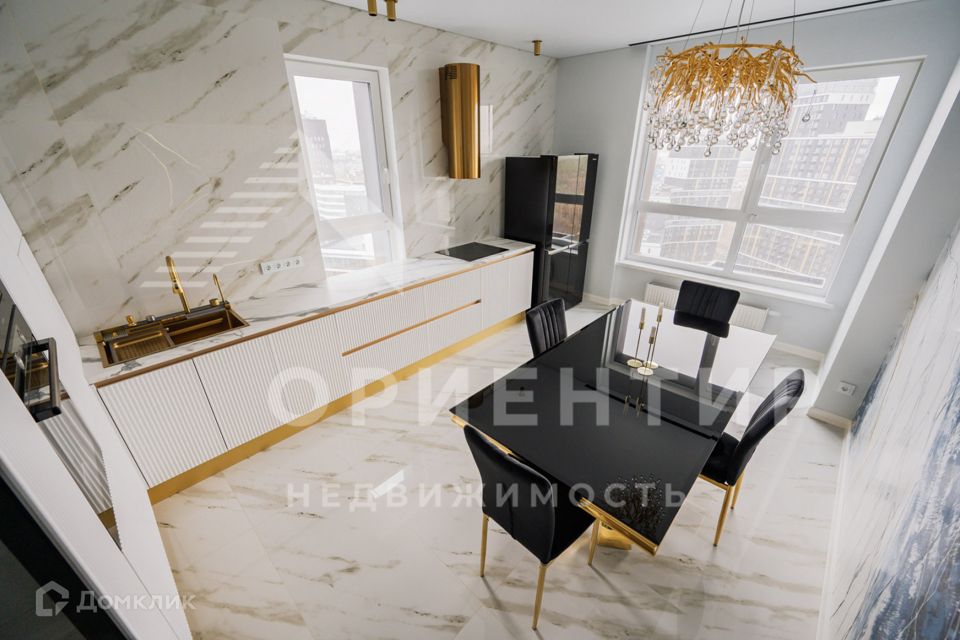 Продаётся 3-комнатная квартира, 94 м²
