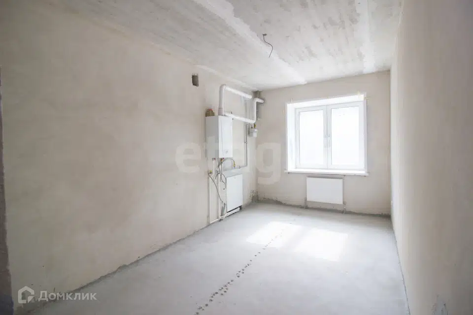 Продаётся 1-комнатная квартира, 43 м²