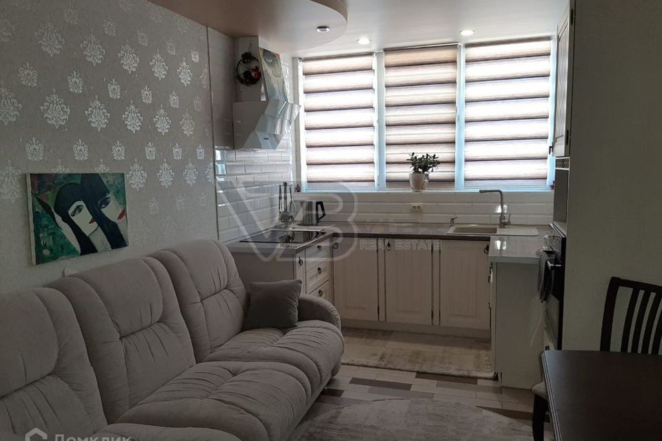 Сдаётся 2-комнатная квартира, 65 м²