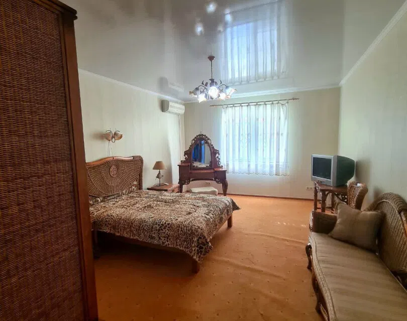 Продаётся 2-этажный дом, 282.7 м²