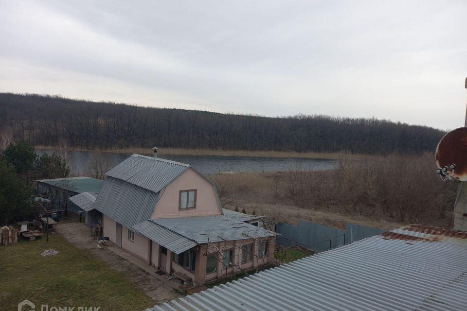 Продаётся 3-этажный дом, 260 м²