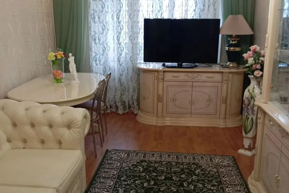 Сдаётся 2-комнатная квартира, 62 м²
