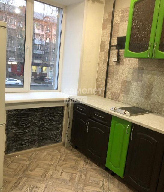Продаётся 2-комнатная квартира, 43.3 м²
