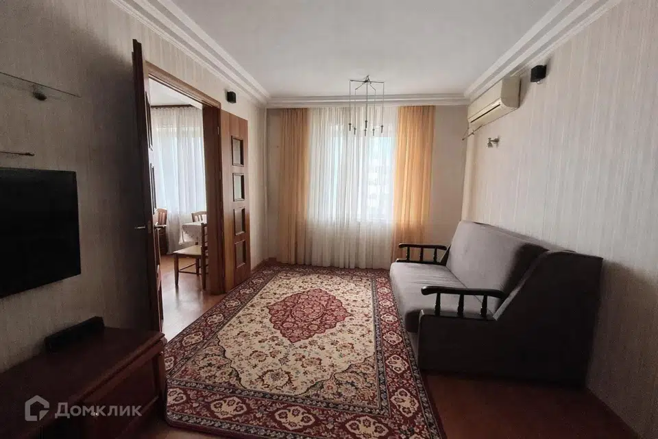 Продаётся 3-комнатная квартира, 61.5 м²