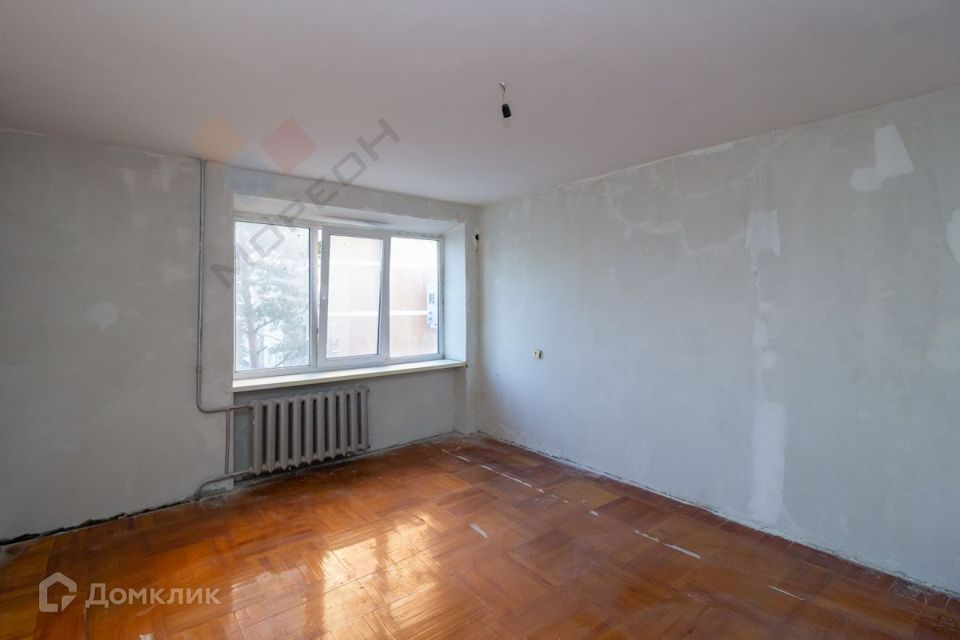 Продаётся 3-комнатная квартира, 60.8 м²