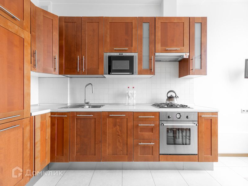 Сдаётся 3-комнатная квартира, 98 м²