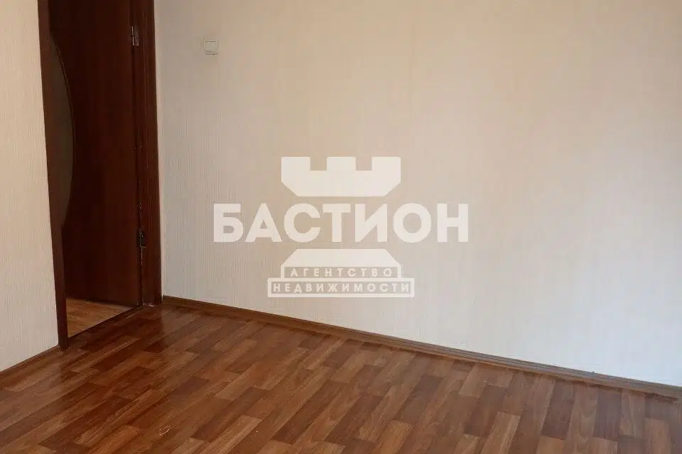 Продаётся 4-комнатная квартира, 74.3 м²