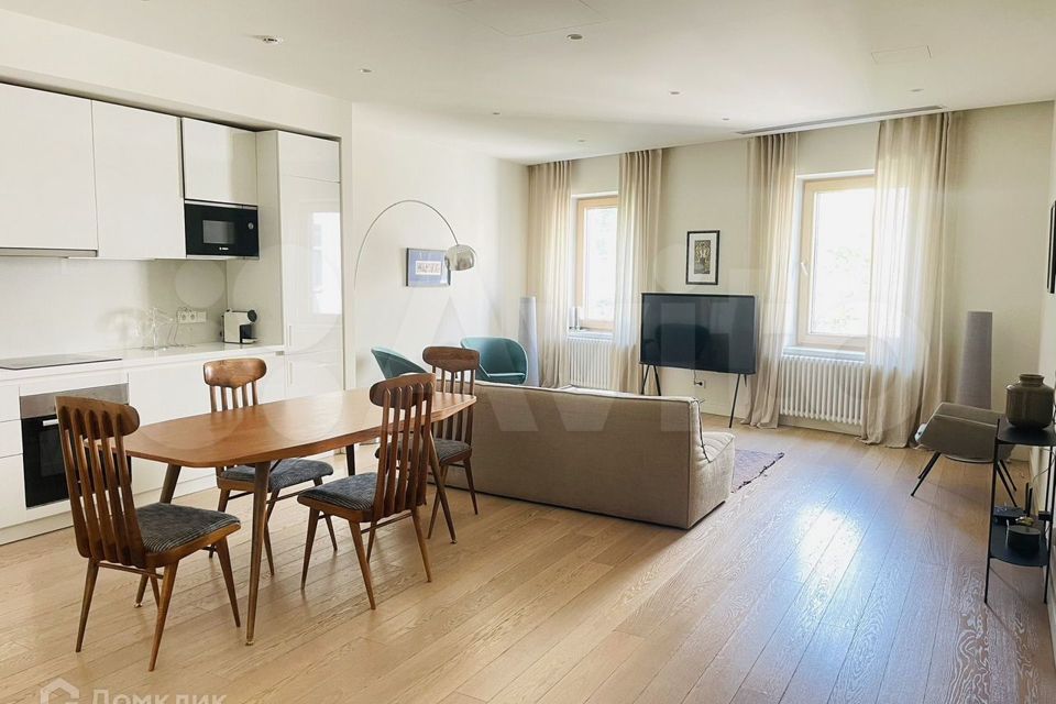 Сдаётся 4-комнатная квартира, 120 м²