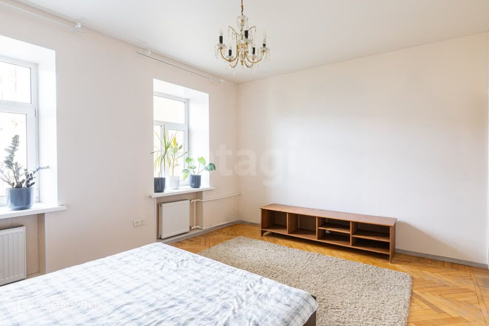 Продаётся 2-комнатная квартира, 65.4 м²