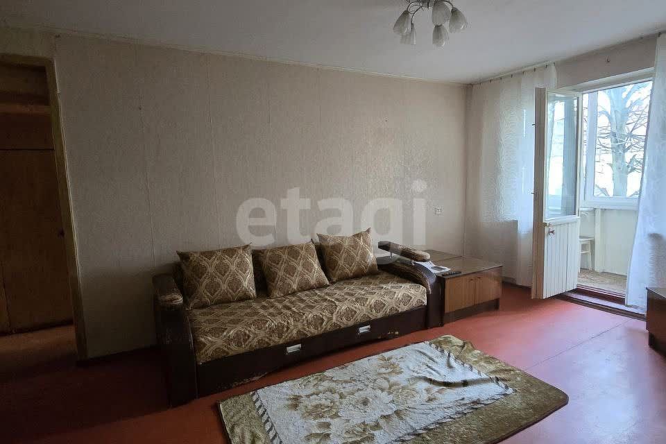 Продаётся 3-комнатная квартира, 57.9 м²
