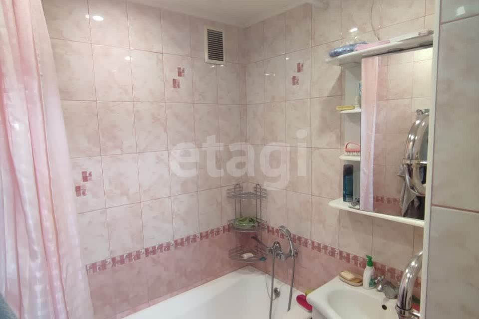 Продаётся 1-комнатная квартира, 40 м²
