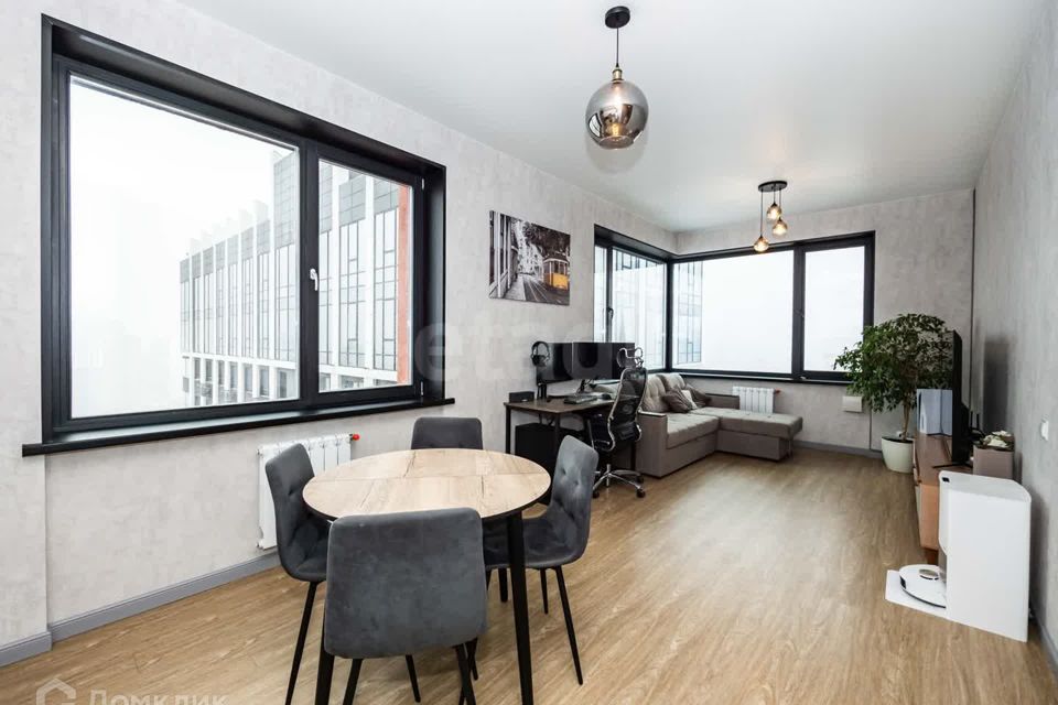 Продаётся 2-комнатная квартира, 63.6 м²