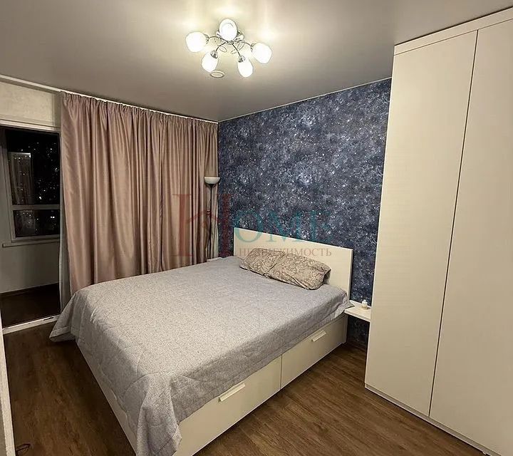 Сдаётся 1-комнатная квартира, 42 м²