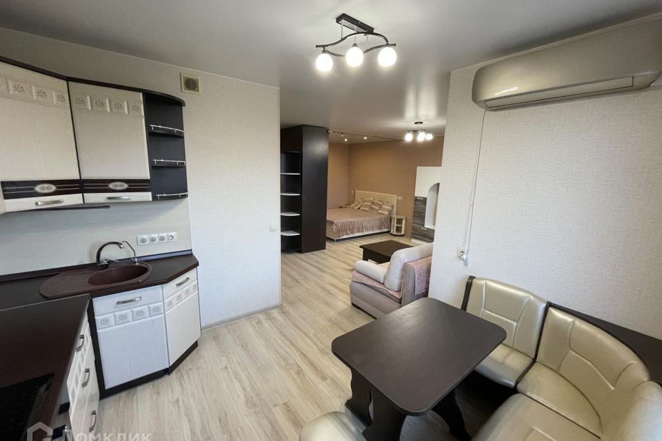 Продаётся 1-комнатная квартира, 41.7 м²