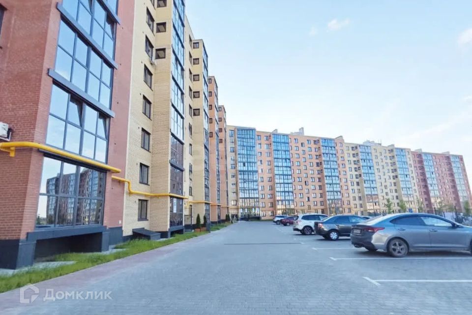Продаётся 2-комнатная квартира, 60.9 м²