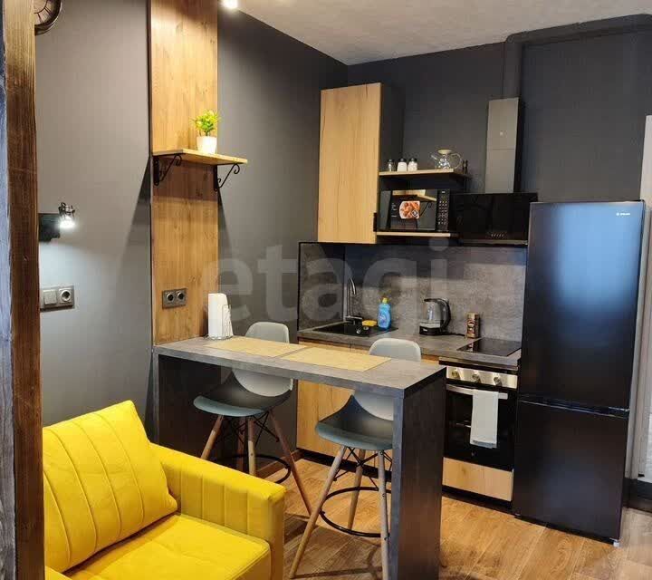 Продаётся 2-комнатная квартира, 43.2 м²