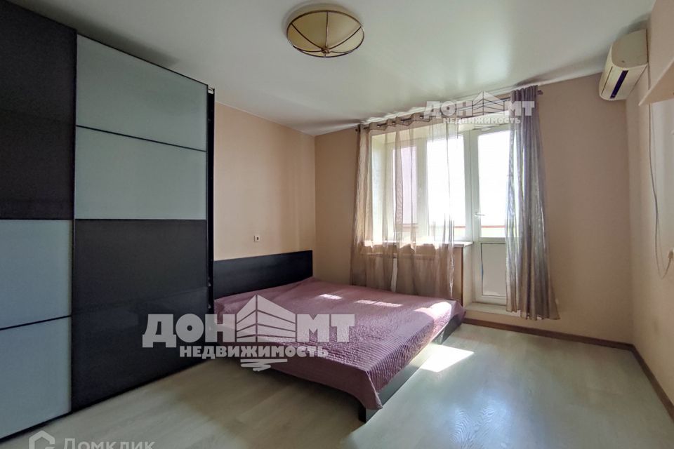 Продаётся 1-комнатная квартира, 42 м²