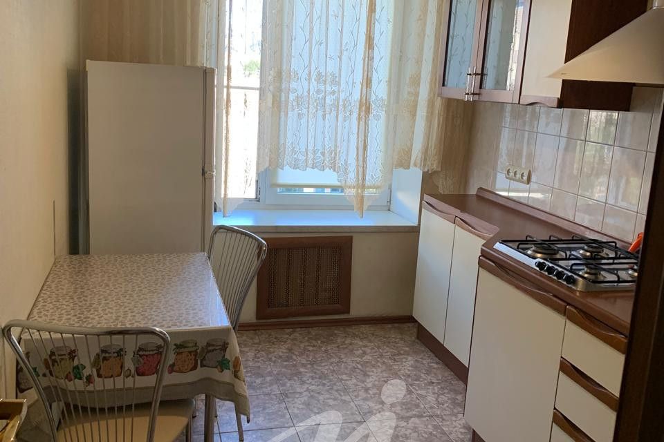 Сдаётся 1-комнатная квартира, 35 м²