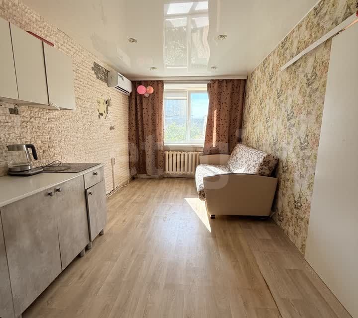 Продаётся комната в 2-комн. квартире, 23 м²