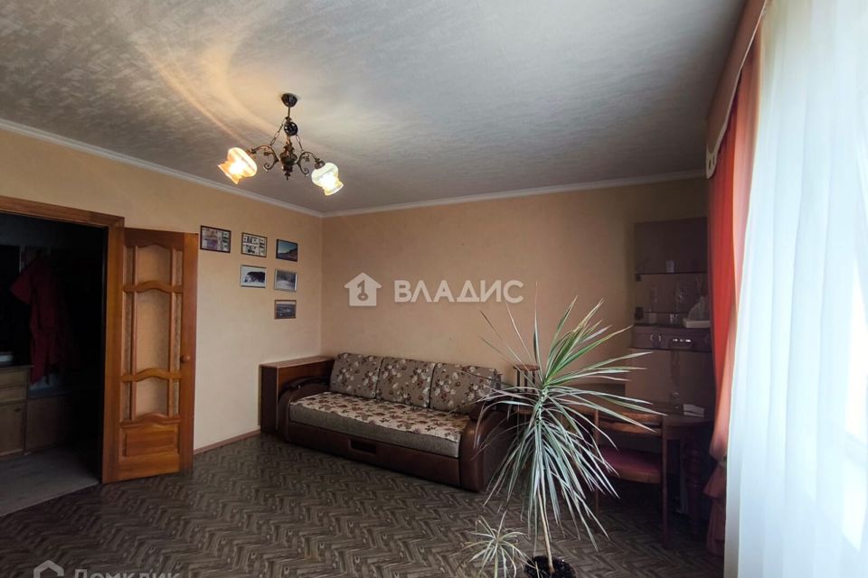 Продаётся 3-комнатная квартира, 65.4 м²