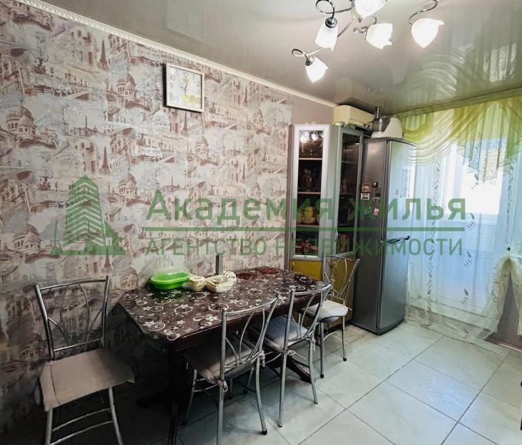 Продаётся 3-комнатная квартира, 76.8 м²