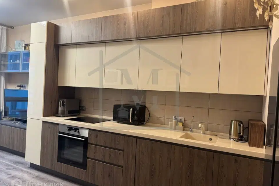 Продаётся 3-комнатная квартира, 83 м²