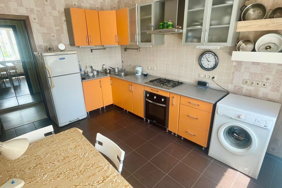 Продаётся 2-комнатная квартира, 56 м²