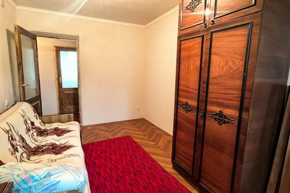 Продаётся 3-комнатная квартира, 61.8 м²