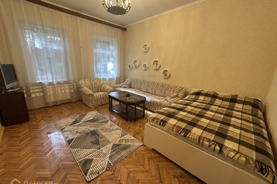 Сдаётся 2-комнатная квартира, 62 м²