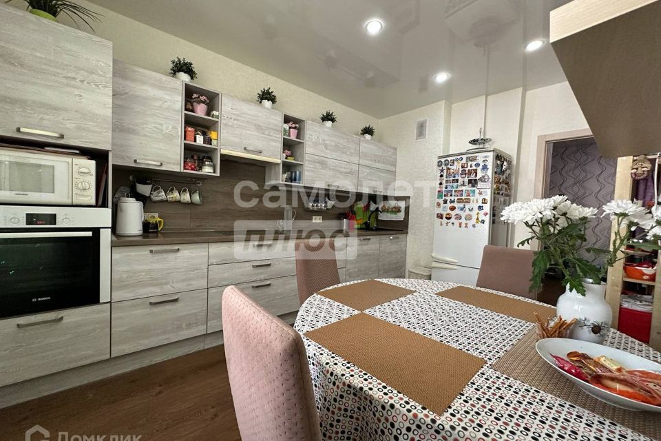 Продаётся 3-комнатная квартира, 82.6 м²