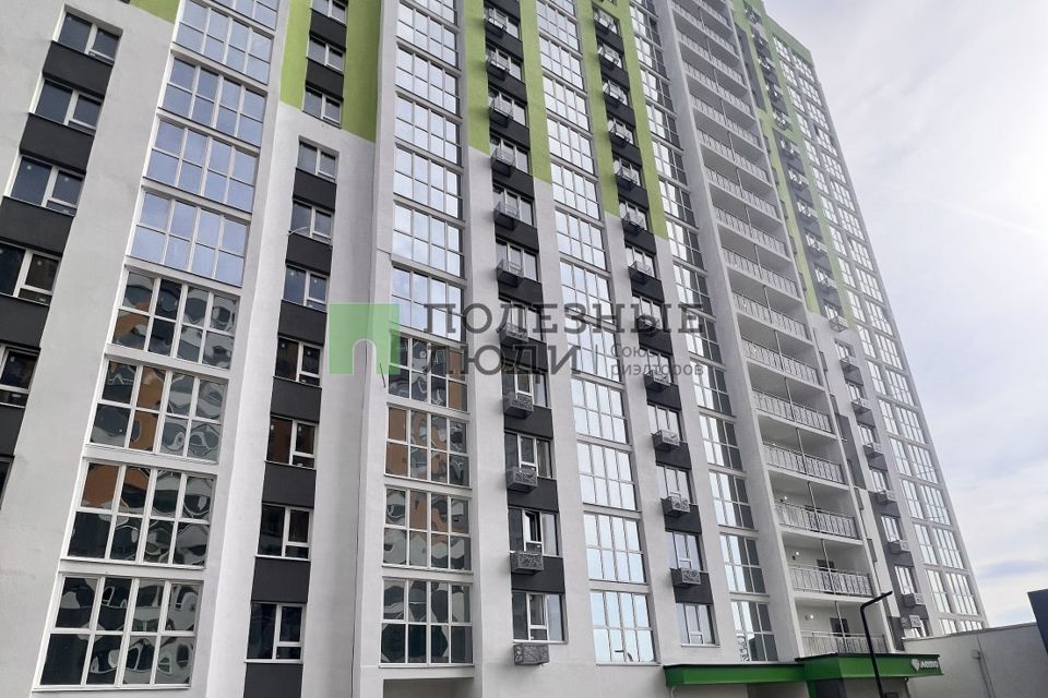 Продаётся 1-комнатная квартира, 43 м²