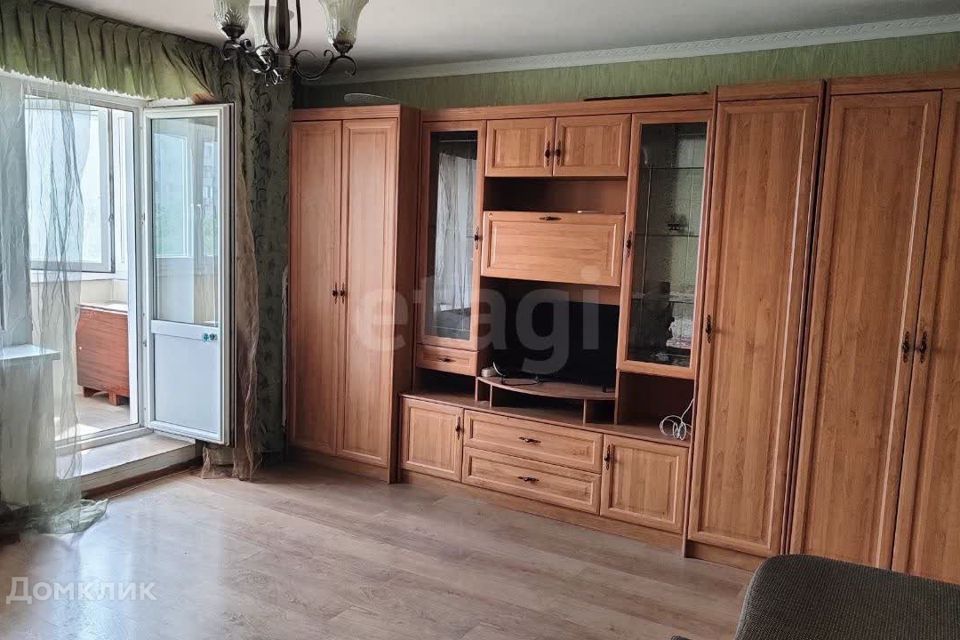 Продаётся 1-комнатная квартира, 40.2 м²