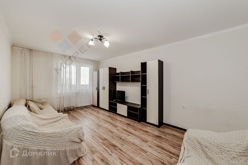 Продаётся 1-комнатная квартира, 37.8 м²