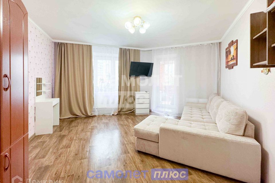 Продаётся 3-комнатная квартира, 100 м²