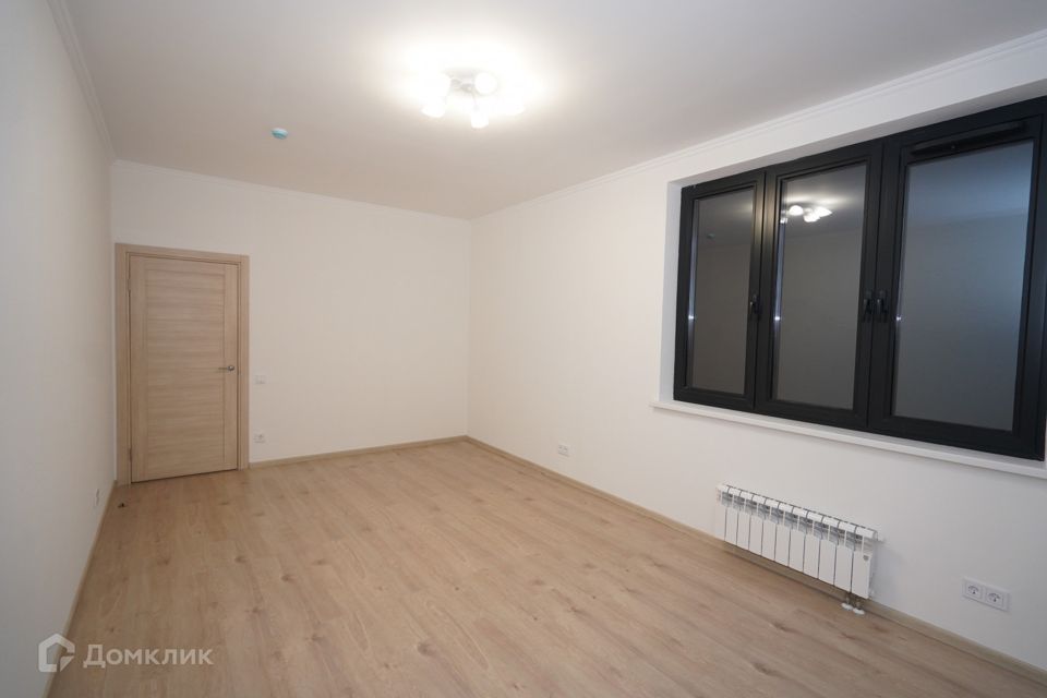 Продаётся 3-комнатная квартира, 90 м²