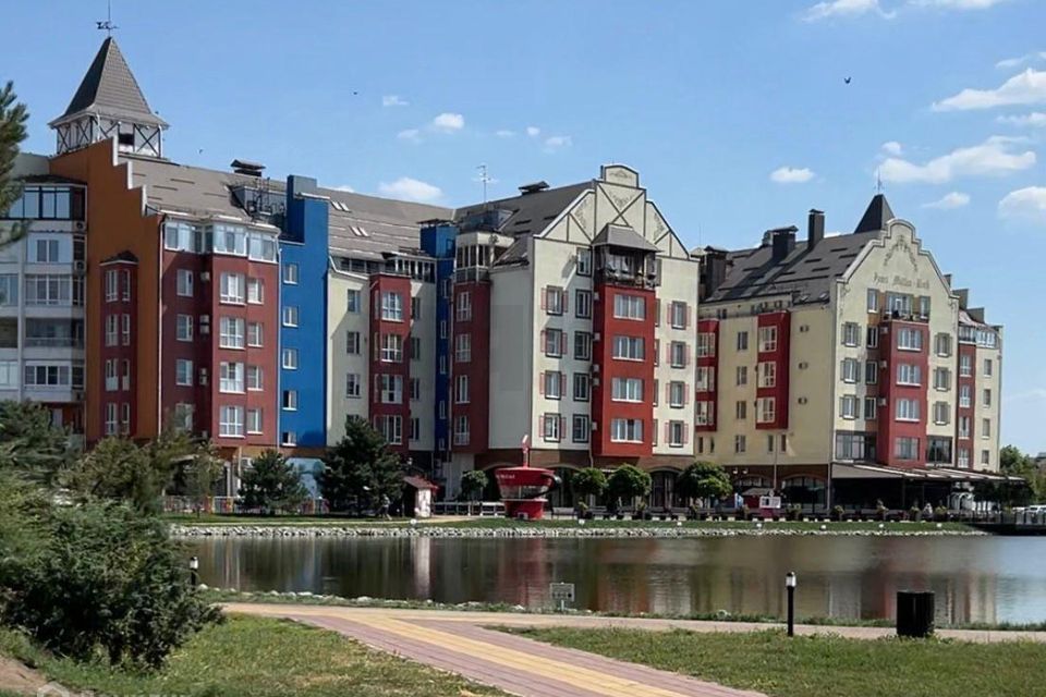 Продаётся 2-комнатная квартира, 61.6 м²
