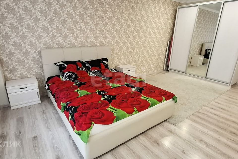 Сдаётся 1-комнатная квартира, 51 м²