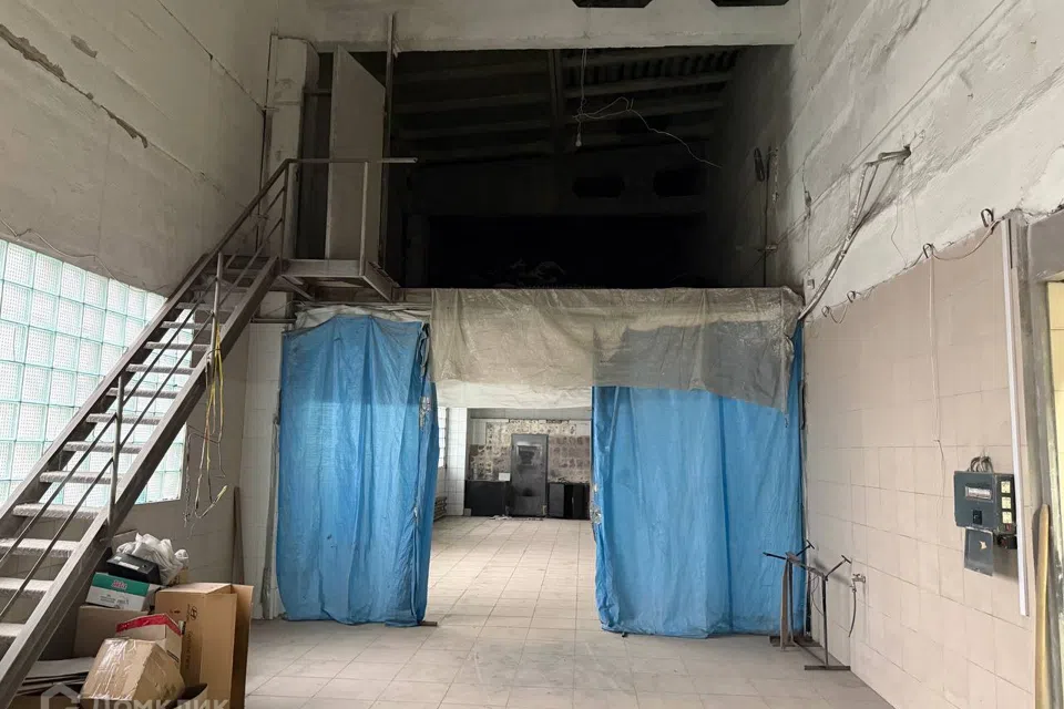 Сдаётся помещение своб. назначения, 646 м²