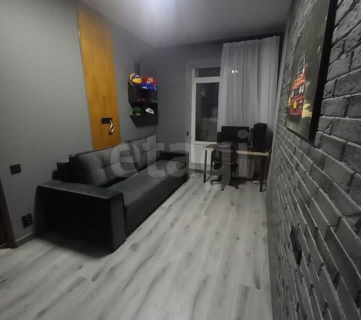 Продаётся 1-комнатная квартира, 32 м²