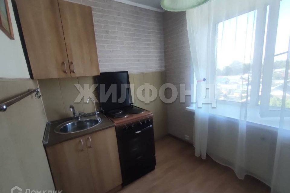 Продаётся 3-комнатная квартира, 61.8 м²