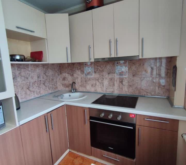 Сдаётся 4-комнатная квартира, 71 м²