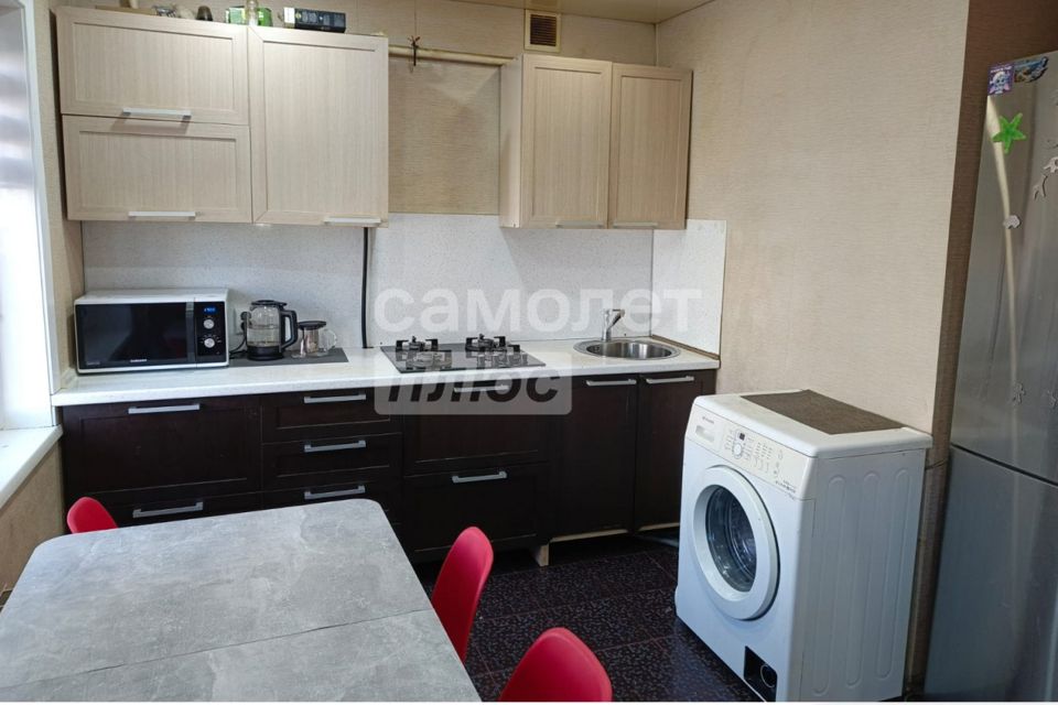 Продаётся 2-комнатная квартира, 48.3 м²