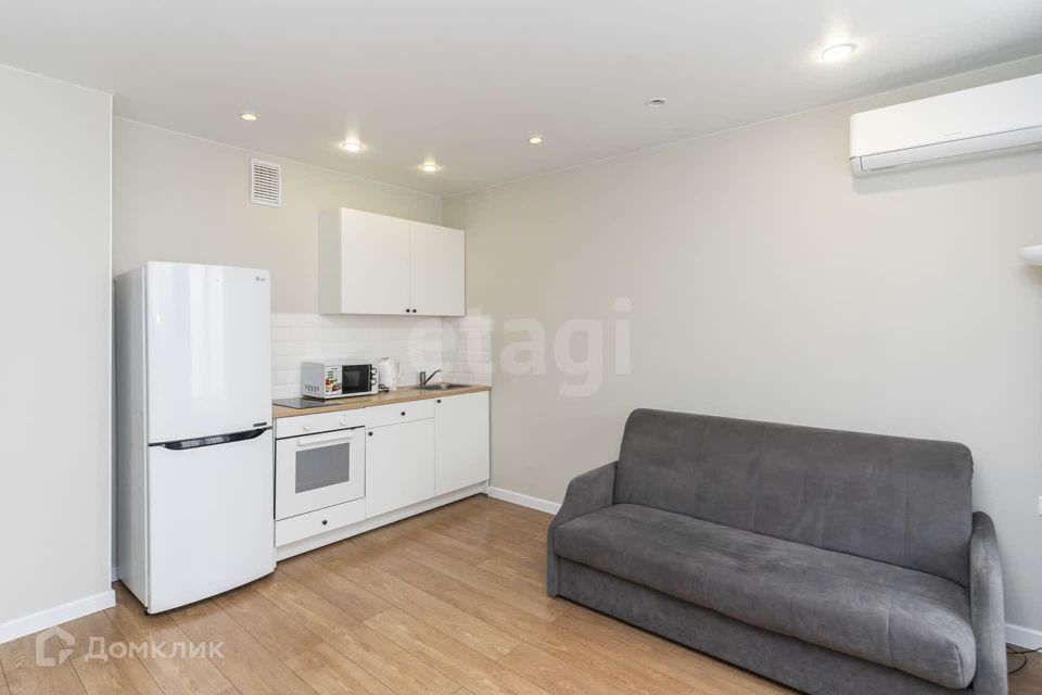 Продаётся 1-комнатная квартира, 38 м²