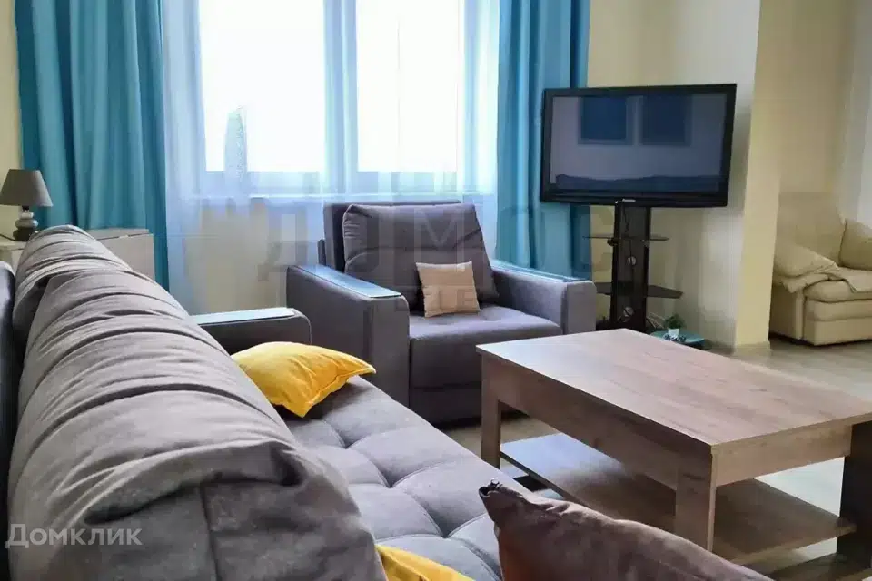Продаётся 2-комнатная квартира, 71.7 м²