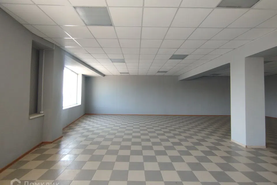 Сдаётся помещение своб. назначения, 400 м²