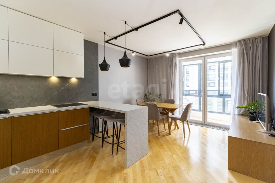Продаётся 2-комнатная квартира, 61.3 м²